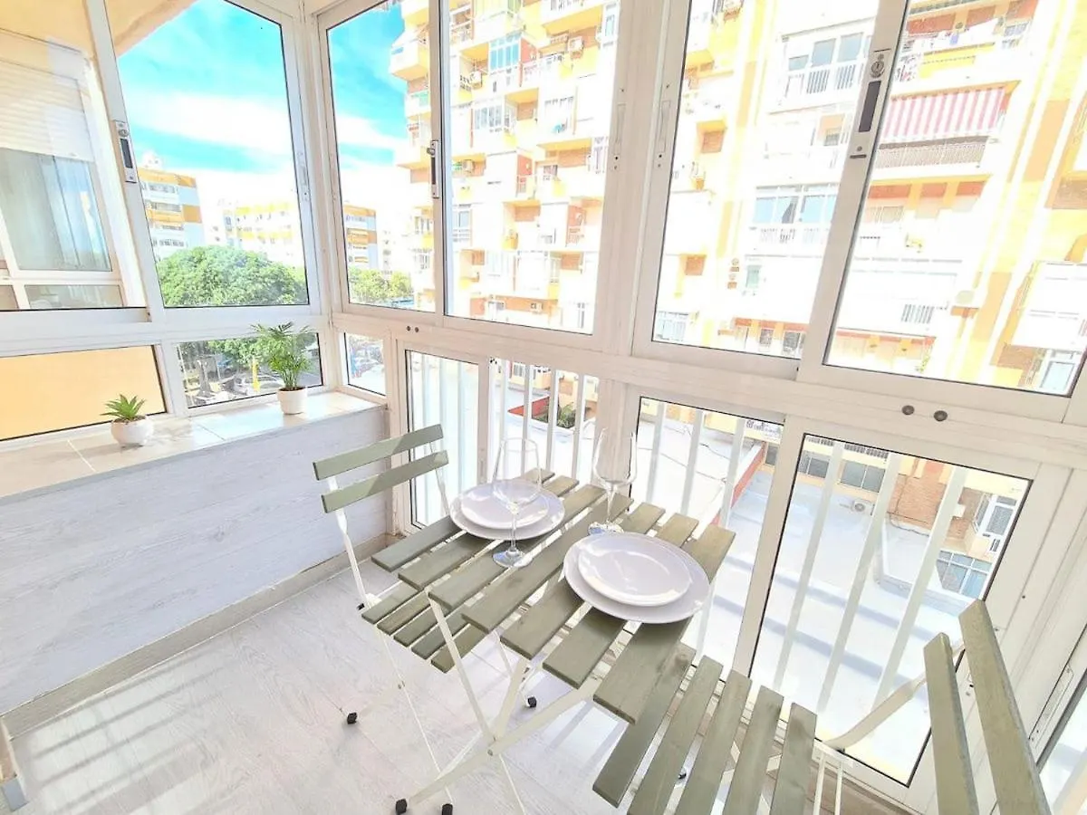 Estudio Benalmadena - Agata contacts